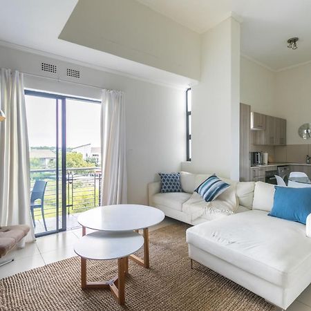 Modern Apartment In A Secure Golf Estate.Wifi Roodepoort Exteriör bild